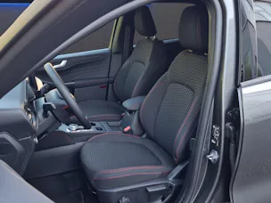 FORD Kuga 2.5i FHEV FULL-HYBRID 183 PS ST-Line 4x4 AUTOMAT