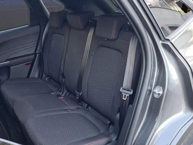 FORD Kuga 2.5i FHEV FULL-HYBRID 183 PS ST-Line 4x4 AUTOMAT
