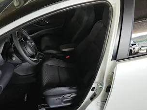 Toyota Yaris 1.5 VVT-i HSD Premium