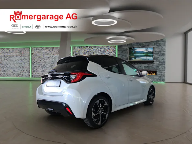 Toyota Yaris 1.5 VVT-i HSD Premium