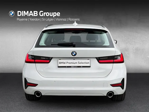 BMW 320d Touring Advantage xDrive G21 AHK