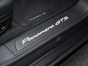 PORSCHE Panamera GTS