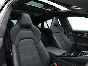 PORSCHE Panamera GTS