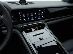 PORSCHE Panamera GTS