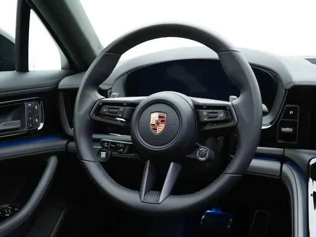 PORSCHE Panamera GTS
