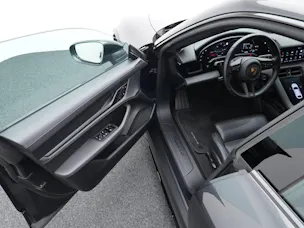 PORSCHE Taycan 4 Cross Turismo