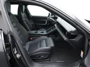 PORSCHE Taycan 4 Cross Turismo
