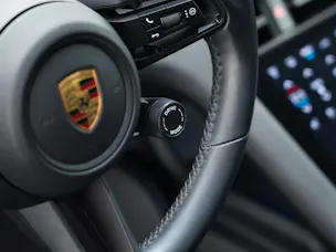PORSCHE Taycan 4 Cross Turismo