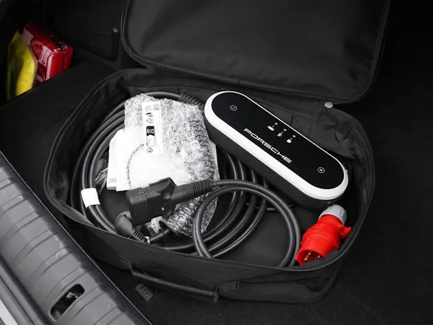 PORSCHE Taycan 4 Cross Turismo