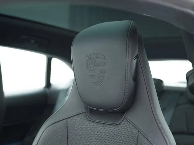 PORSCHE Taycan 4 Cross Turismo
