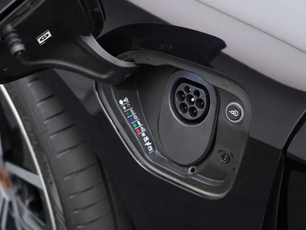PORSCHE Taycan 4S