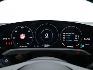 PORSCHE Taycan 4S
