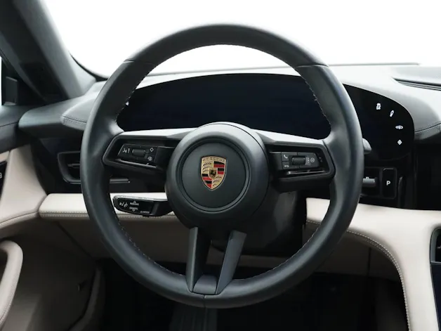 PORSCHE Taycan 4S