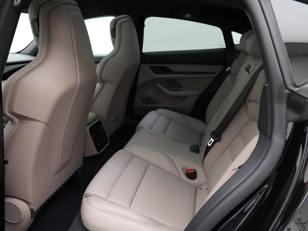 PORSCHE Taycan 4S