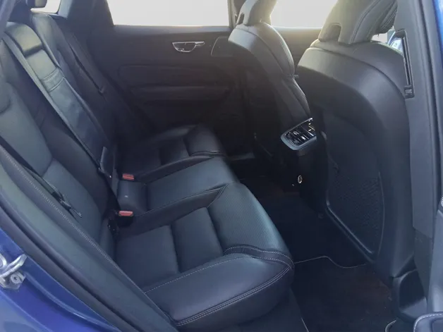 VOLVO XC60 2.0 T6 R-Design AWD