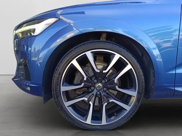 VOLVO XC60 2.0 T6 R-Design AWD