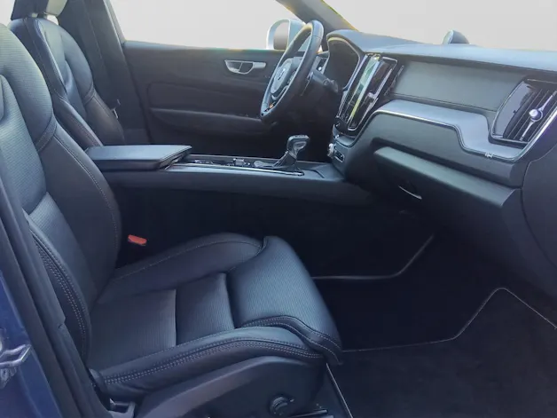 VOLVO XC60 2.0 T6 R-Design AWD