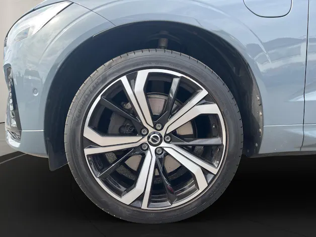 VOLVO XC60 2.0 T6 TE R-Design eAWD
