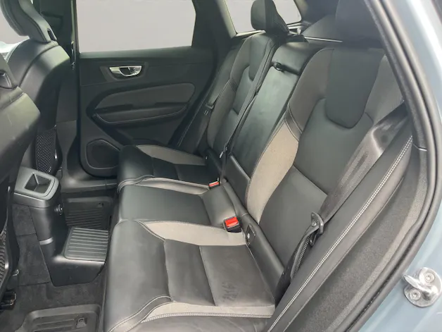 VOLVO XC60 2.0 T6 TE R-Design eAWD