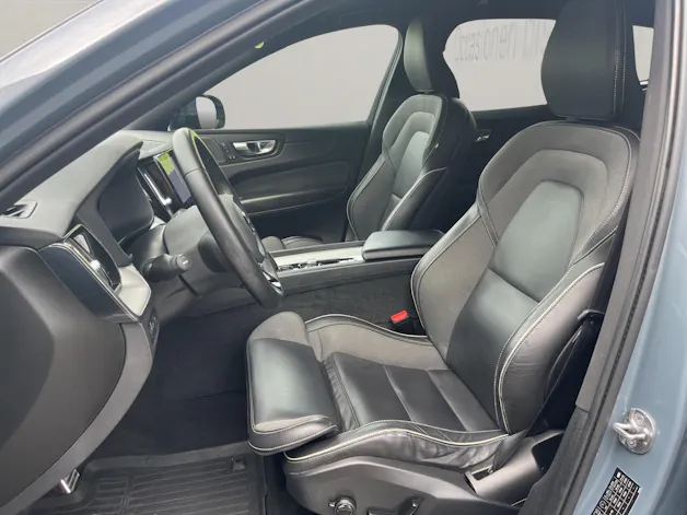 VOLVO XC60 2.0 T6 TE R-Design eAWD
