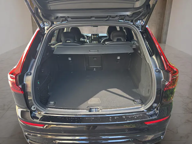 VOLVO XC60 2.0 B5 MH Black Edition AWD Ultra
