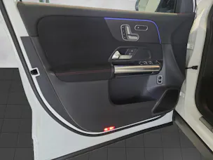 MERCEDES-BENZ GLA 200 Night Star H247