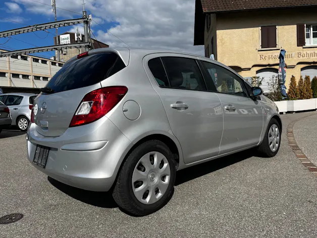 OPEL Corsa 1.4 TP Anniversary Automatic