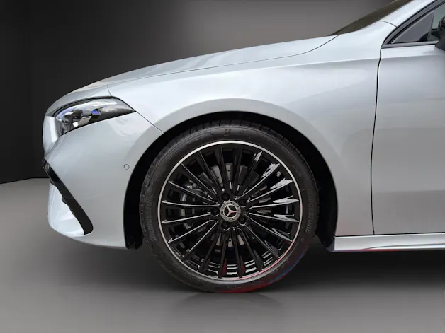 MERCEDES-BENZ A 220 4Matic 8G-DCT