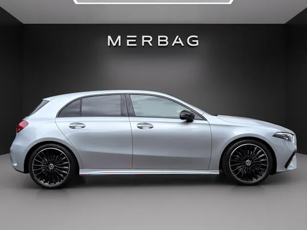 MERCEDES-BENZ A 220 4Matic 8G-DCT