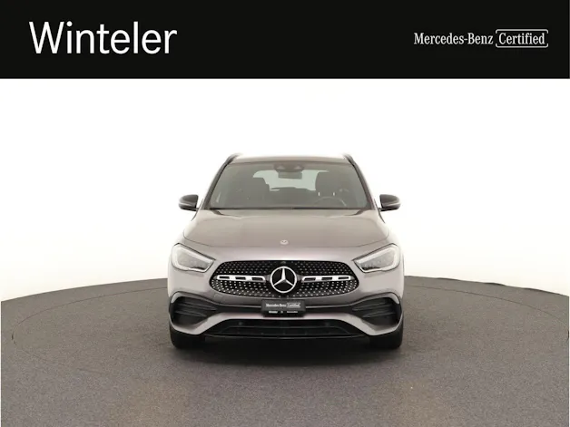 MERCEDES-BENZ GLA 200 AMG Line