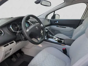 PEUGEOT 3008 1.6 HDI Business