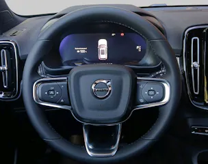 VOLVO EX40 Twin Black Edition AWD