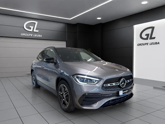 MERCEDES-BENZ GLA 250 AMG Line 4Matic