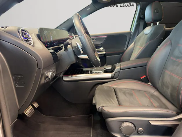MERCEDES-BENZ GLA 250 AMG Line 4Matic
