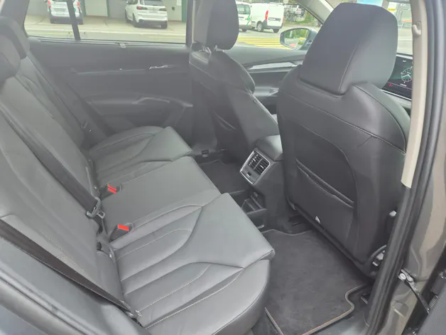 SKODA Enyaq iV 80x