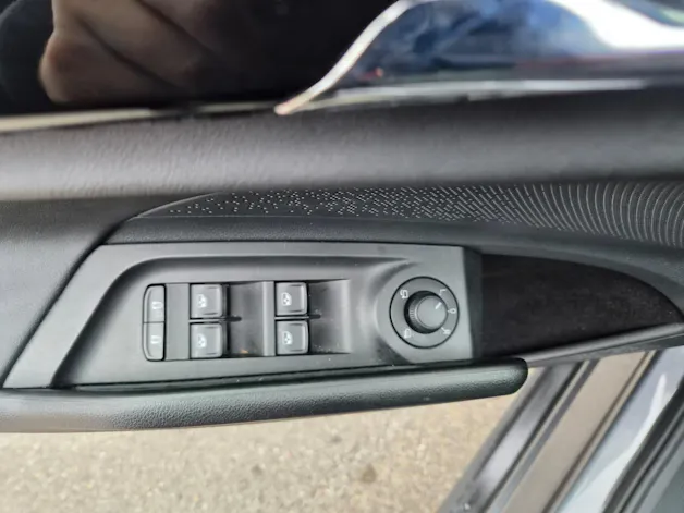 SKODA Enyaq iV 80x