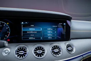 MERCEDES-BENZ AMG GT 63 S 4matic+ / Aero Pack / 360°Kamera / Burmester