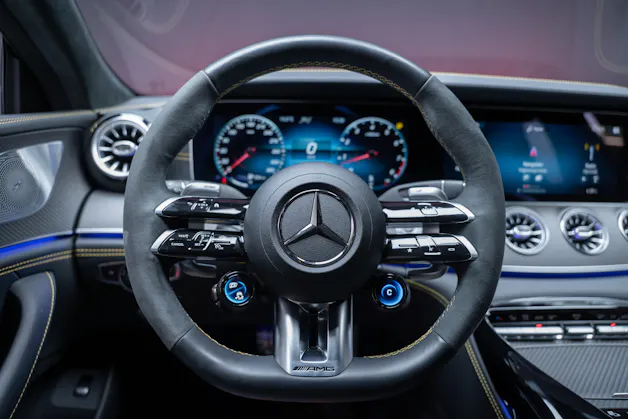MERCEDES-BENZ AMG GT 63 S 4matic+ / Aero Pack / 360°Kamera / Burmester