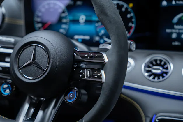 MERCEDES-BENZ AMG GT 63 S 4matic+ / Aero Pack / 360°Kamera / Burmester