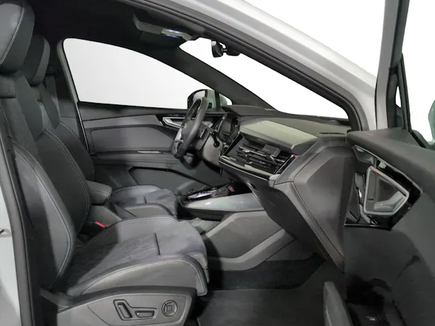 AUDI Q4 Sportback e-tron 50 quattro