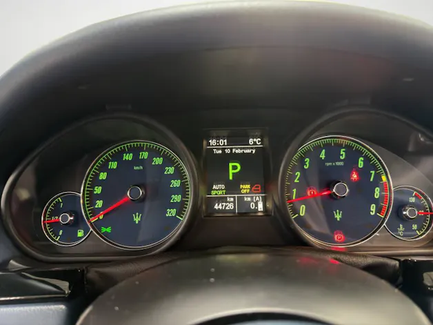 MASERATI Grancabrio 4.7 V8