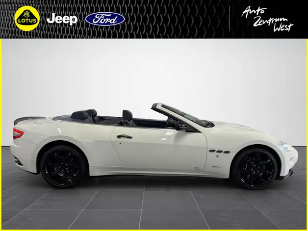 MASERATI Grancabrio 4.7 V8