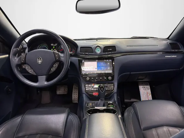 MASERATI Grancabrio 4.7 V8