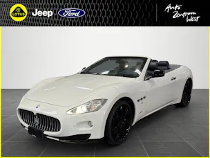 MASERATI Grancabrio 4.7 V8