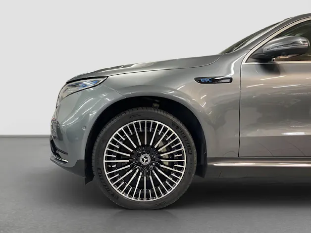 MERCEDES-BENZ EQC 400 AMG Line 4MATIC