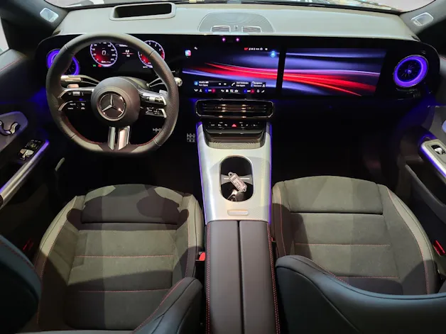 MERCEDES-BENZ CLA 220 AMG Line 4M C178