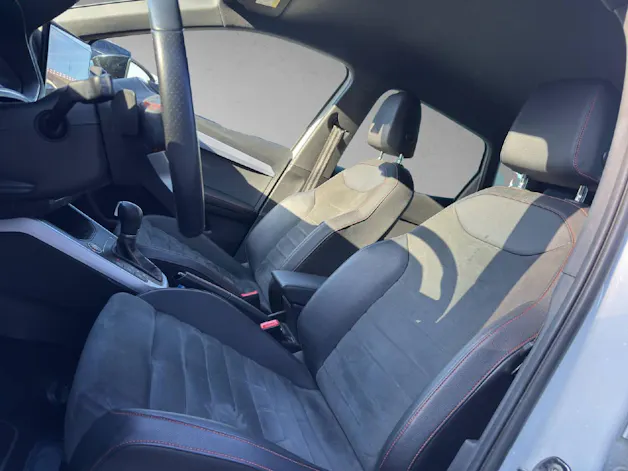 SEAT Arona 1.5 TSI Hola FR DSG MY22