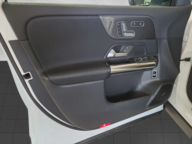 MERCEDES-BENZ GLA 35 AMG 4matic