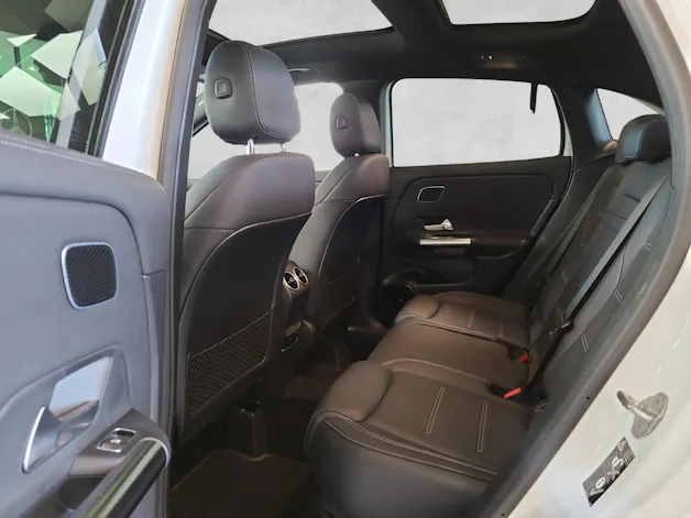 MERCEDES-BENZ GLA 35 AMG 4matic