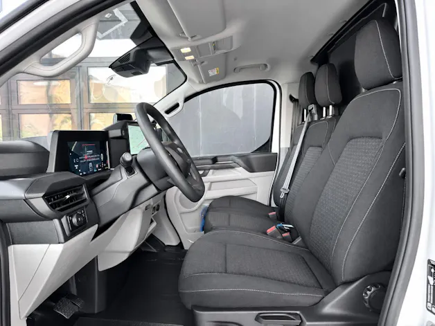 FORD Transit Custom Van PHEV 320 L1H1 Trend Automat